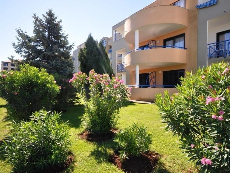 Hotel Palma Pula Exterior photo