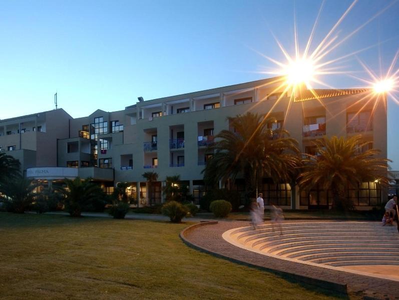 Hotel Palma Pula Exterior photo